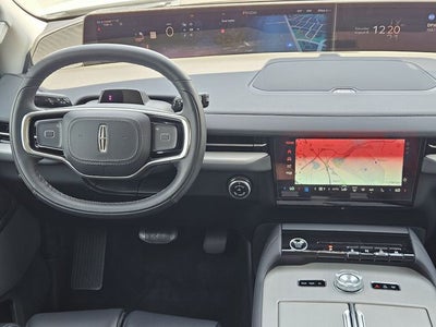 2026 Lincoln Navigator Premiere