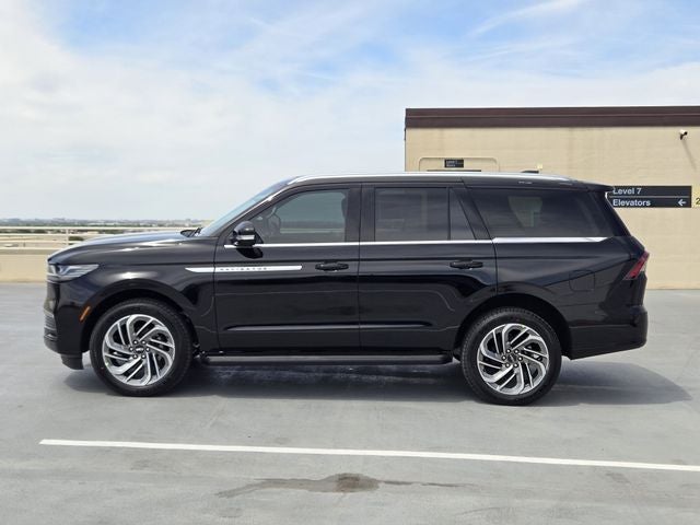2026 Lincoln Navigator Premiere