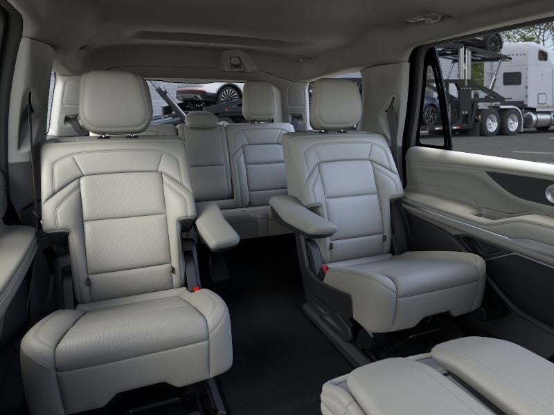 2026 Lincoln Navigator Premiere