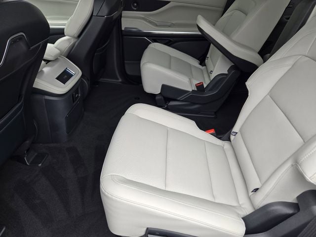 2026 Lincoln Navigator Premiere