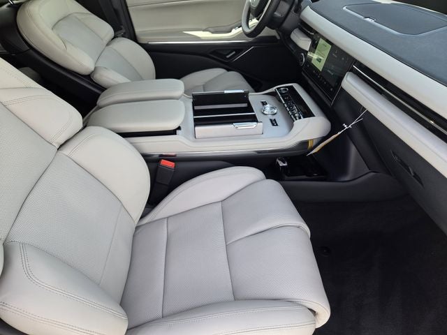 2026 Lincoln Navigator Premiere