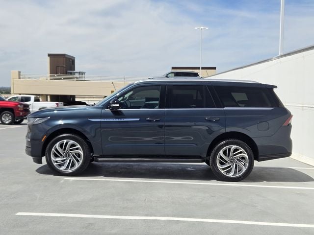 2026 Lincoln Navigator Premiere