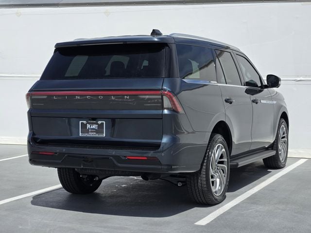 2026 Lincoln Navigator Premiere