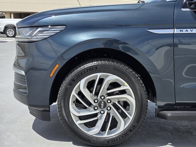 2026 Lincoln Navigator Premiere