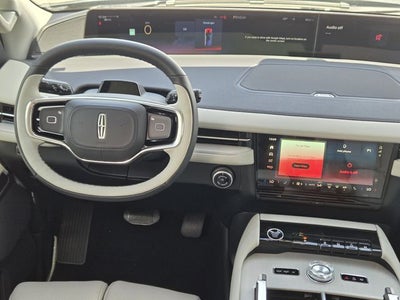 2026 Lincoln Navigator Premiere