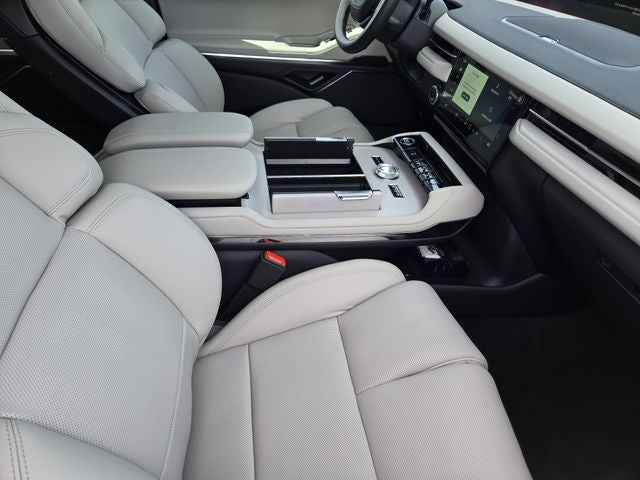 2026 Lincoln Navigator Premiere