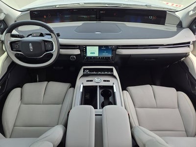 2026 Lincoln Navigator Premiere