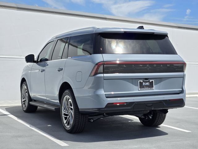 2026 Lincoln Navigator Premiere