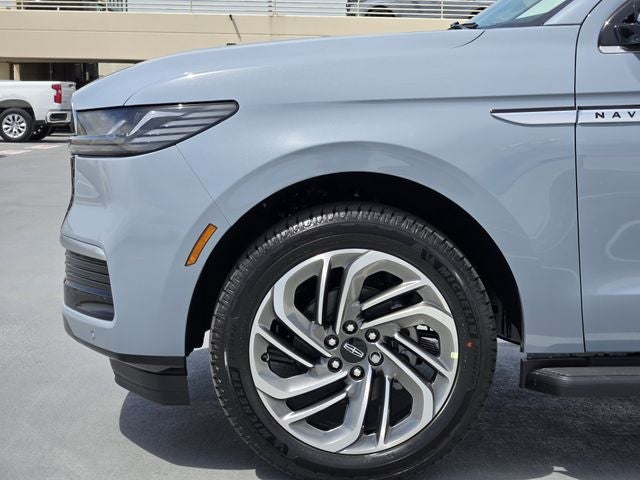 2026 Lincoln Navigator Premiere