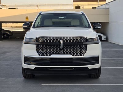 2027 Lincoln Navigator Premiere