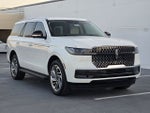 2027 Lincoln Navigator Premiere