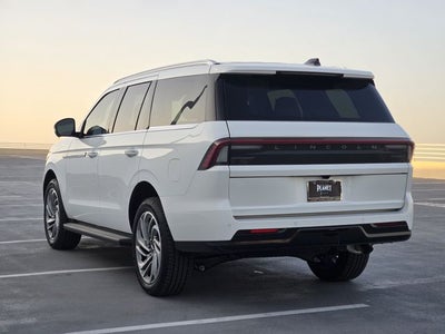 2027 Lincoln Navigator Premiere