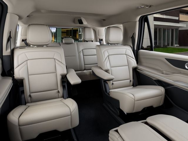 2027 Lincoln Navigator Premiere