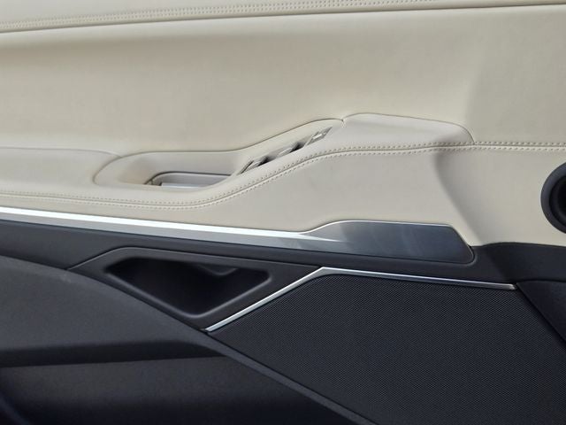 2027 Lincoln Navigator Premiere