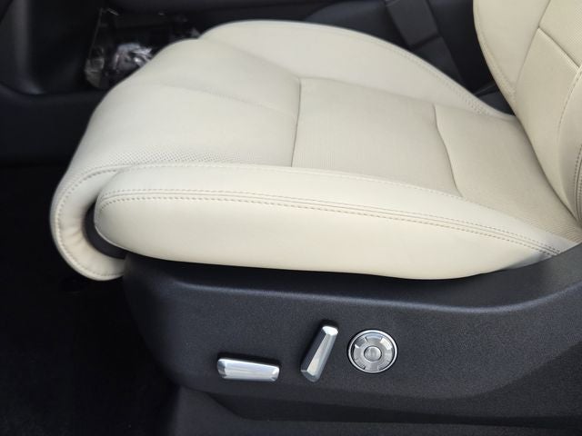 2027 Lincoln Navigator Premiere