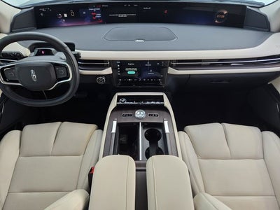 2027 Lincoln Navigator Premiere