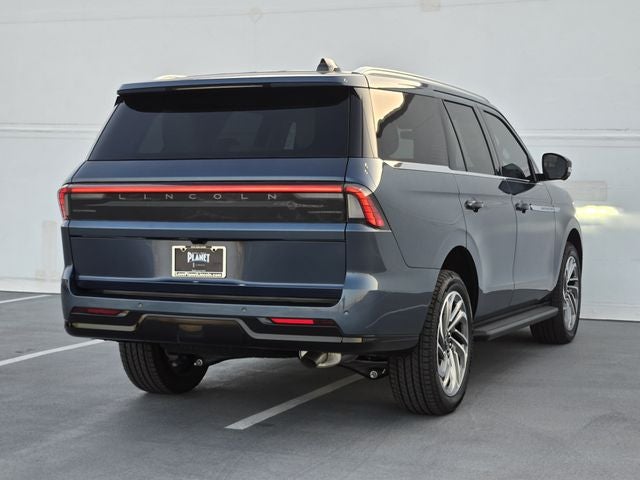 2027 Lincoln Navigator Premiere