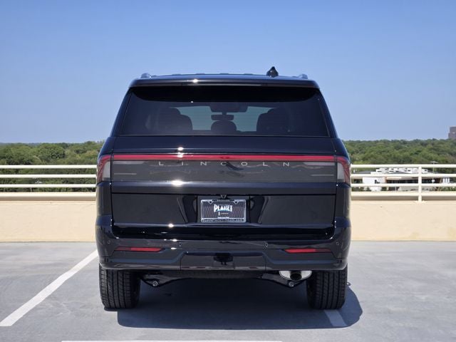 2027 Lincoln Navigator Premiere