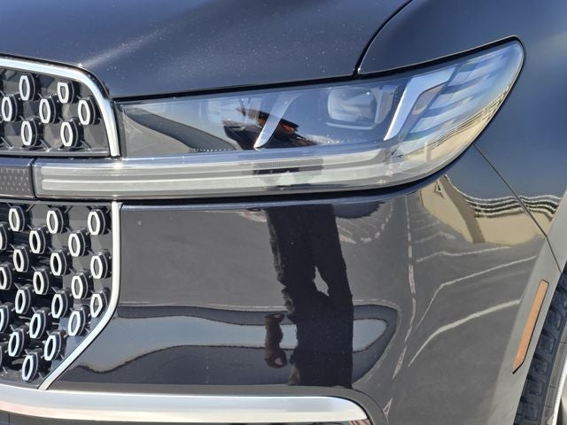 2027 Lincoln Navigator Premiere