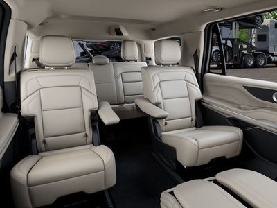 2027 Lincoln Navigator Premiere