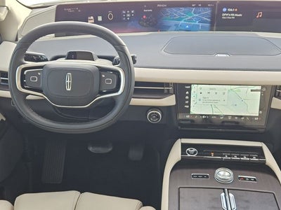 2027 Lincoln Navigator Premiere