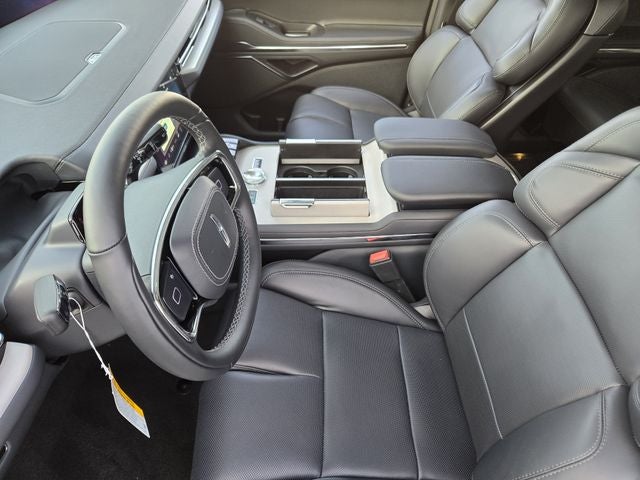 2027 Lincoln Navigator Premiere