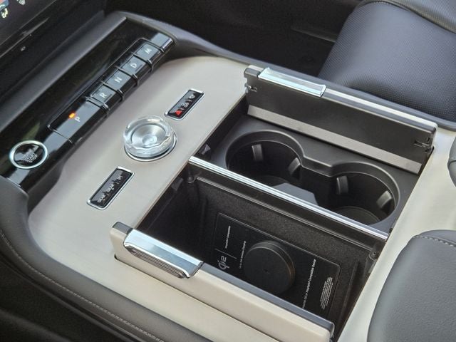 2027 Lincoln Navigator Premiere