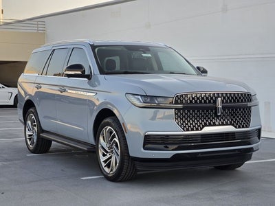 2027 Lincoln Navigator Premiere