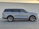 2027 Lincoln Navigator Premiere
