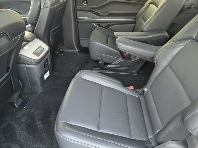 2027 Lincoln Navigator Premiere