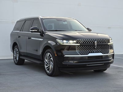 2027 Lincoln Navigator Premiere