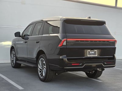2027 Lincoln Navigator Premiere