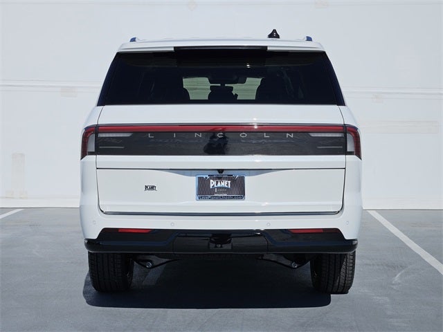 2025 Lincoln Navigator L Reserve