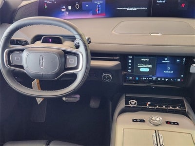 2025 Lincoln Navigator L Reserve