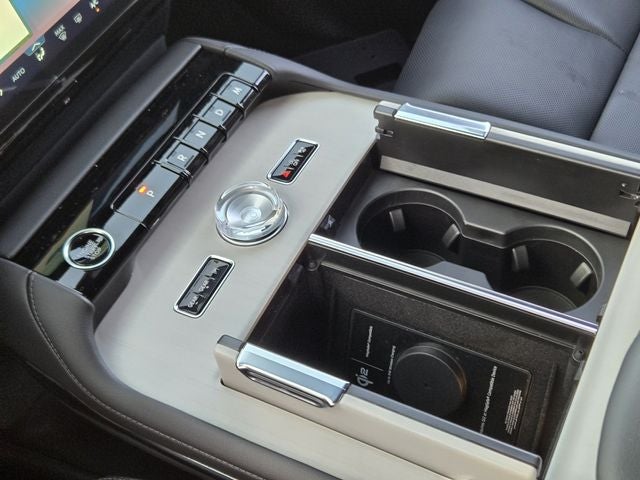 2027 Lincoln Navigator L Reserve