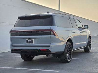 2027 Lincoln Navigator L Reserve