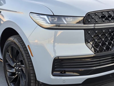 2027 Lincoln Navigator L Reserve