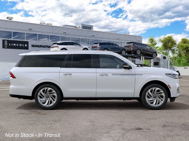 2027 Lincoln Navigator L Reserve