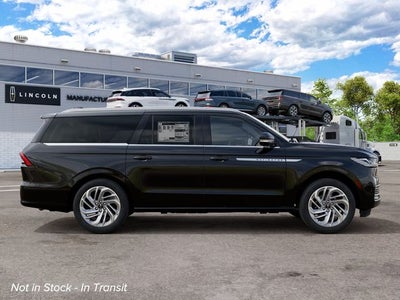 2027 Lincoln Navigator L Reserve