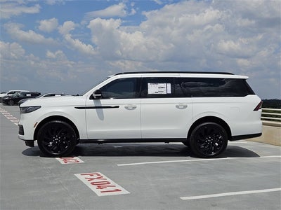 2025 Lincoln Navigator L Reserve