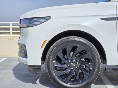 2026 Lincoln Navigator L Reserve