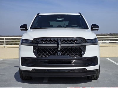2026 Lincoln Navigator L Reserve