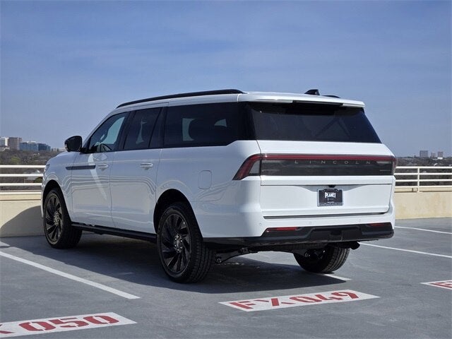 2026 Lincoln Navigator L Reserve