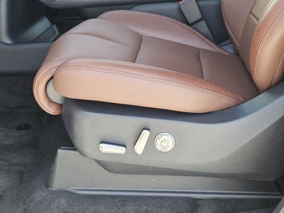 2027 Lincoln Navigator L Reserve