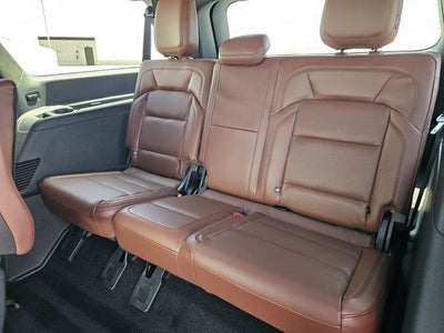 2027 Lincoln Navigator L Reserve