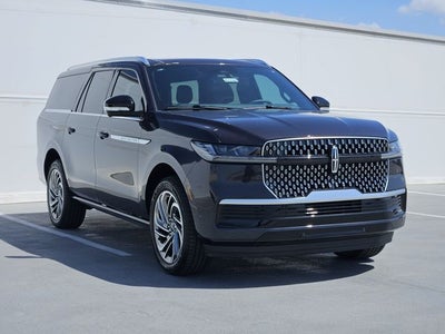 2027 Lincoln Navigator L Reserve