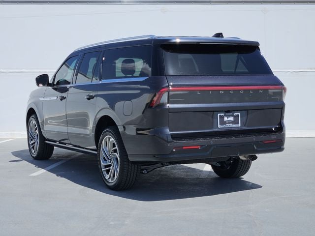 2027 Lincoln Navigator L Reserve