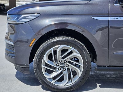 2027 Lincoln Navigator L Reserve