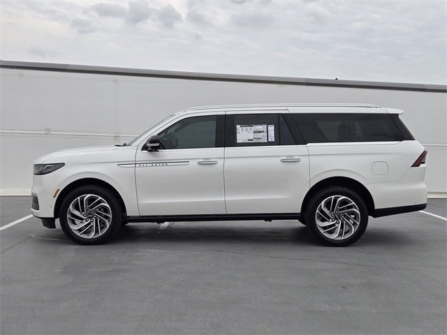 2025 Lincoln Navigator L Reserve