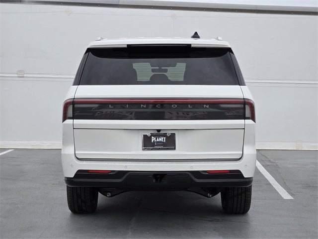 2025 Lincoln Navigator L Reserve